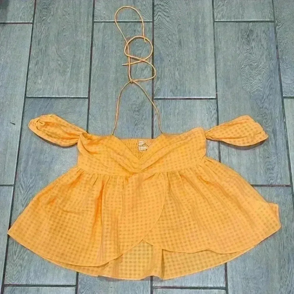 Urban Outfitters Shoulder Halter Top Size Small - Picture 3 of 5